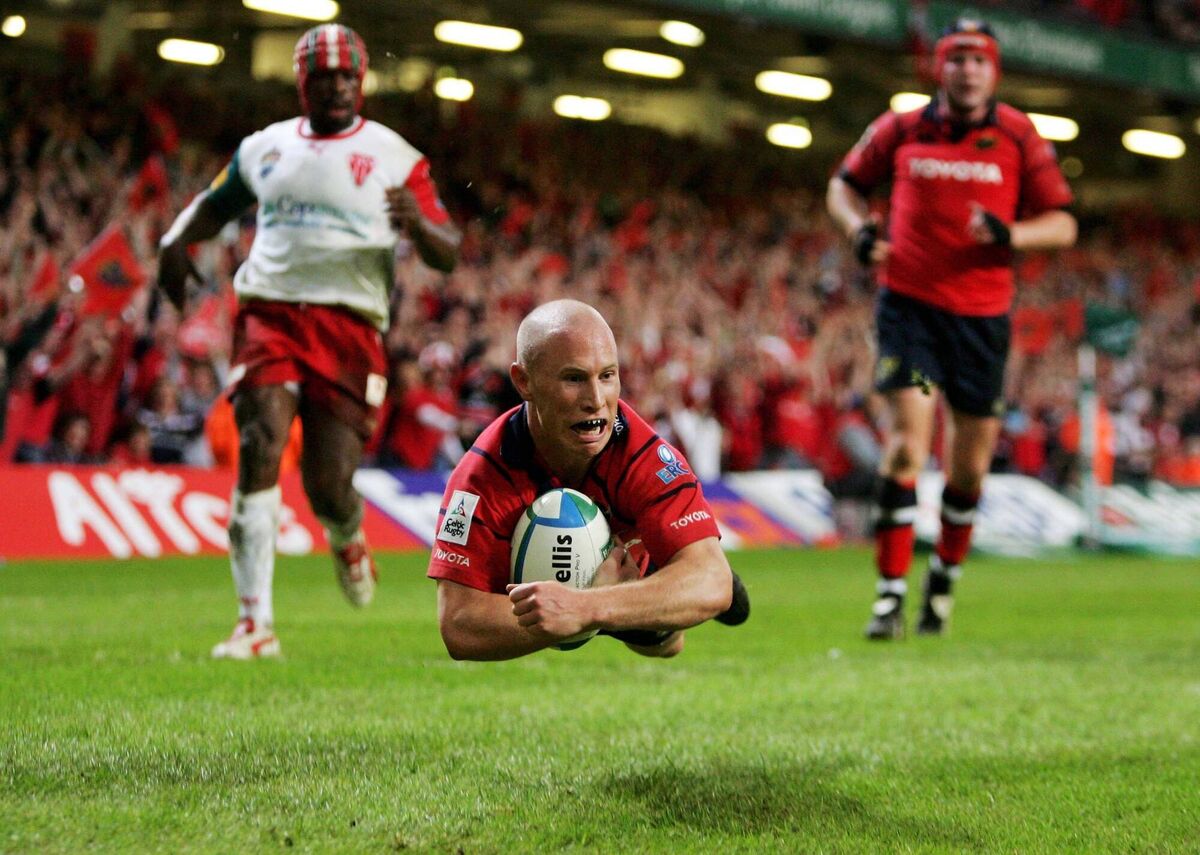 Peter Stringer scores a try in the 2006 Heineken Cup Final. Peter Stringer scores a try in the 2006 Heineken Cup Final.
