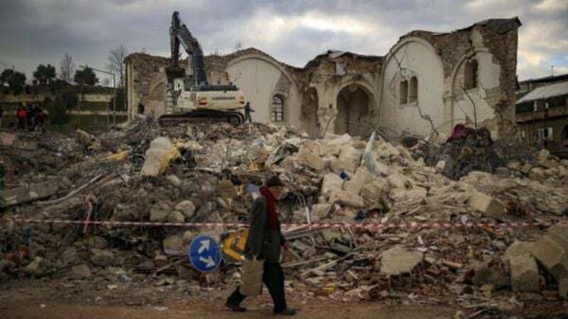 Barber who lost five family members in Turkey quake calls for safer buildings