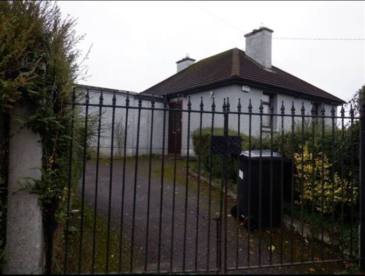 Ballincrokig in Dublin Hill is for sale at €235,000, see N0.2 Ballincrokig in Dublin Hill is for sale at €235,000, see N0.2