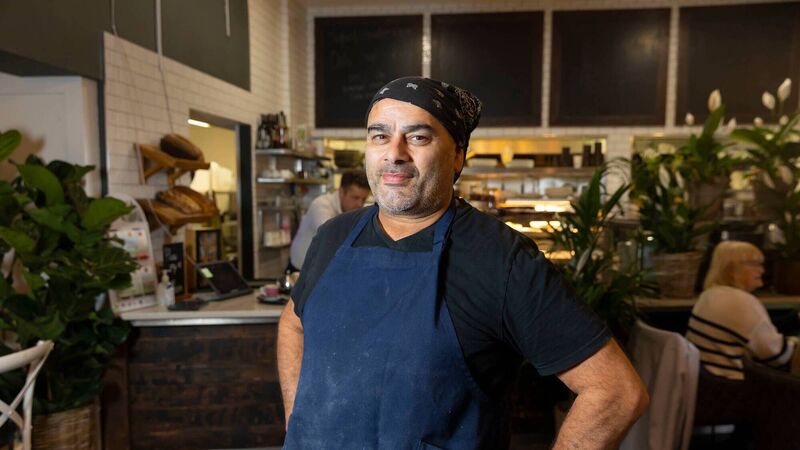 Meet the man at the helm of Cork bakery producing 1,000 cakes and loaves each week Meet the man at the helm of Cork bakery producing 1,000 cakes and loaves each week