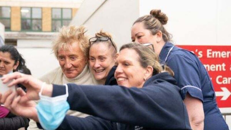 Sir Rod Stewart visits NHS hospital where he paid for patients’ scans Sir Rod Stewart visits NHS hospital where he paid for patients’ scans