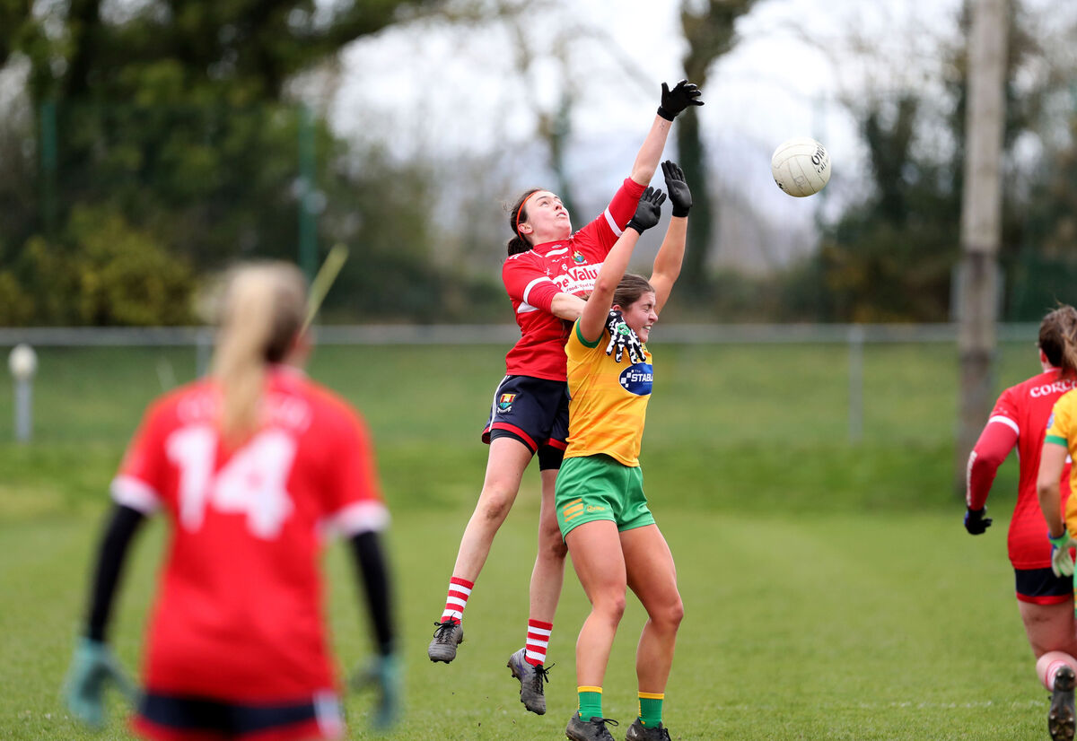 Hannah Looney, Cork, and Cait Gillespie, Donegal, rise for possession. Picture: Jim Coughlan. Hannah Looney, Cork, and Cait Gillespie, Donegal, rise for possession. Picture: Jim Coughlan.