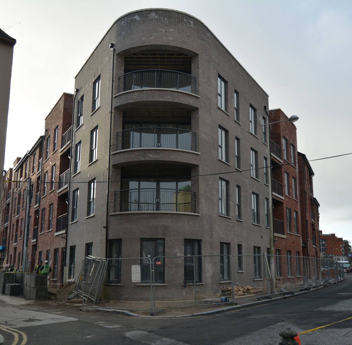 Apartment scheme nearing completion on Corkeran’s Quay. Apartment scheme nearing completion on Corkeran’s Quay.