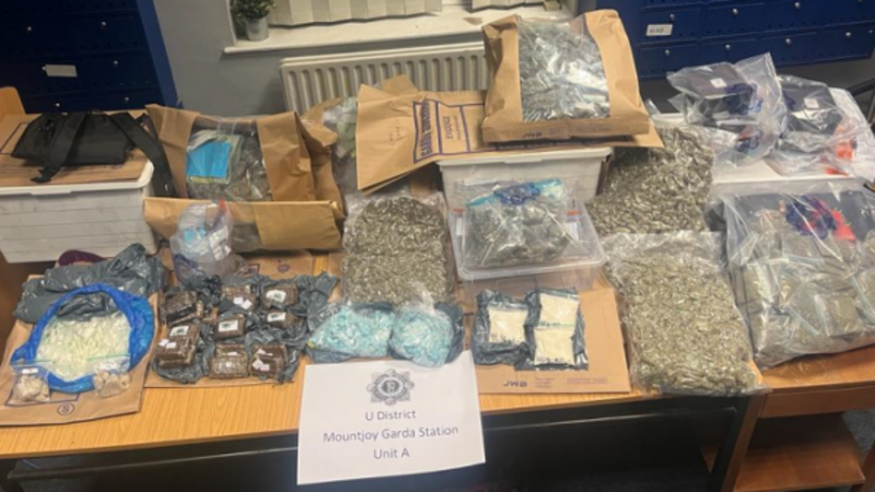 Gardaí seize €370,000 worth of suspected drugs in Glasnevin search operation Gardaí seize €370,000 worth of suspected drugs in Glasnevin search operation