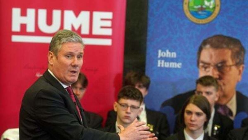 New Brexit deal should end Stormont stalemate, says Starmer during Derry visit