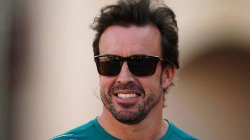 Fernando Alonso sets fastest time in practice at Bahrain Grand Prix