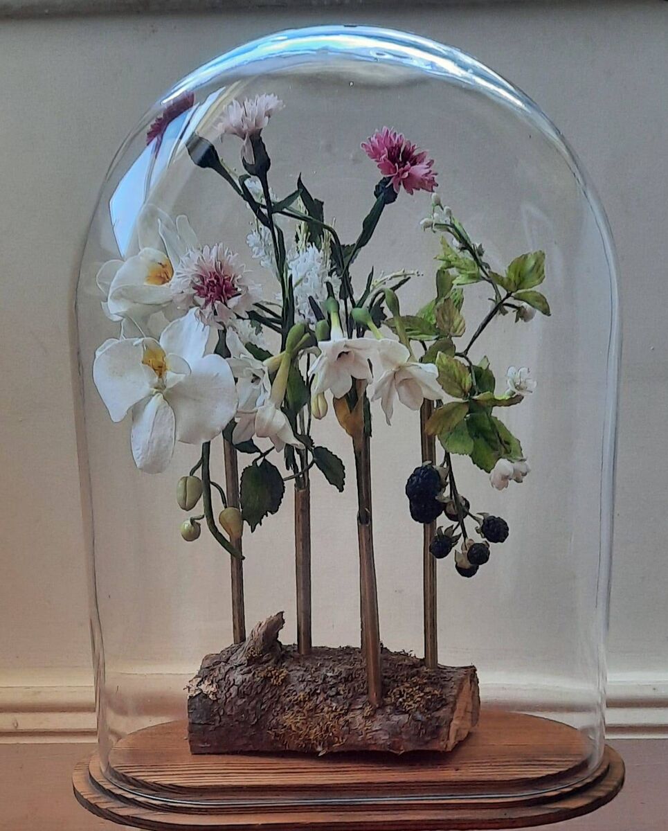 Beautiful flowers made by Diana Good.