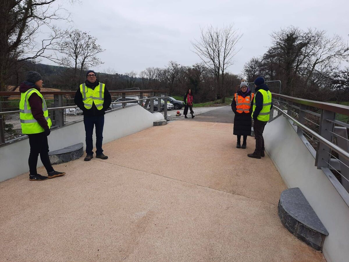 BladeBridge at their first bridge using repurposed wind turbine blades. It is a 5 metres long pedestrian bridge located along the Midleton to Youghal greenway. 