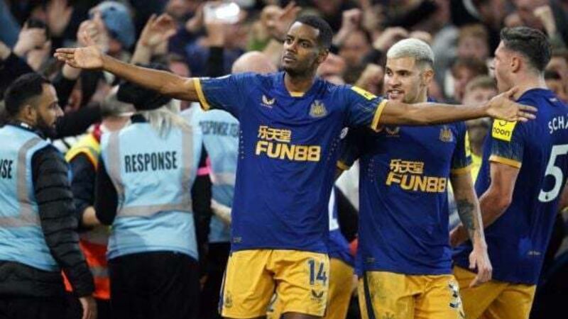 Alexander Isak double earns last-gasp win for Newcastle