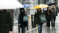 Weather: mixed weekend of showers and sunshine with temperatures set to drop on Sunday night