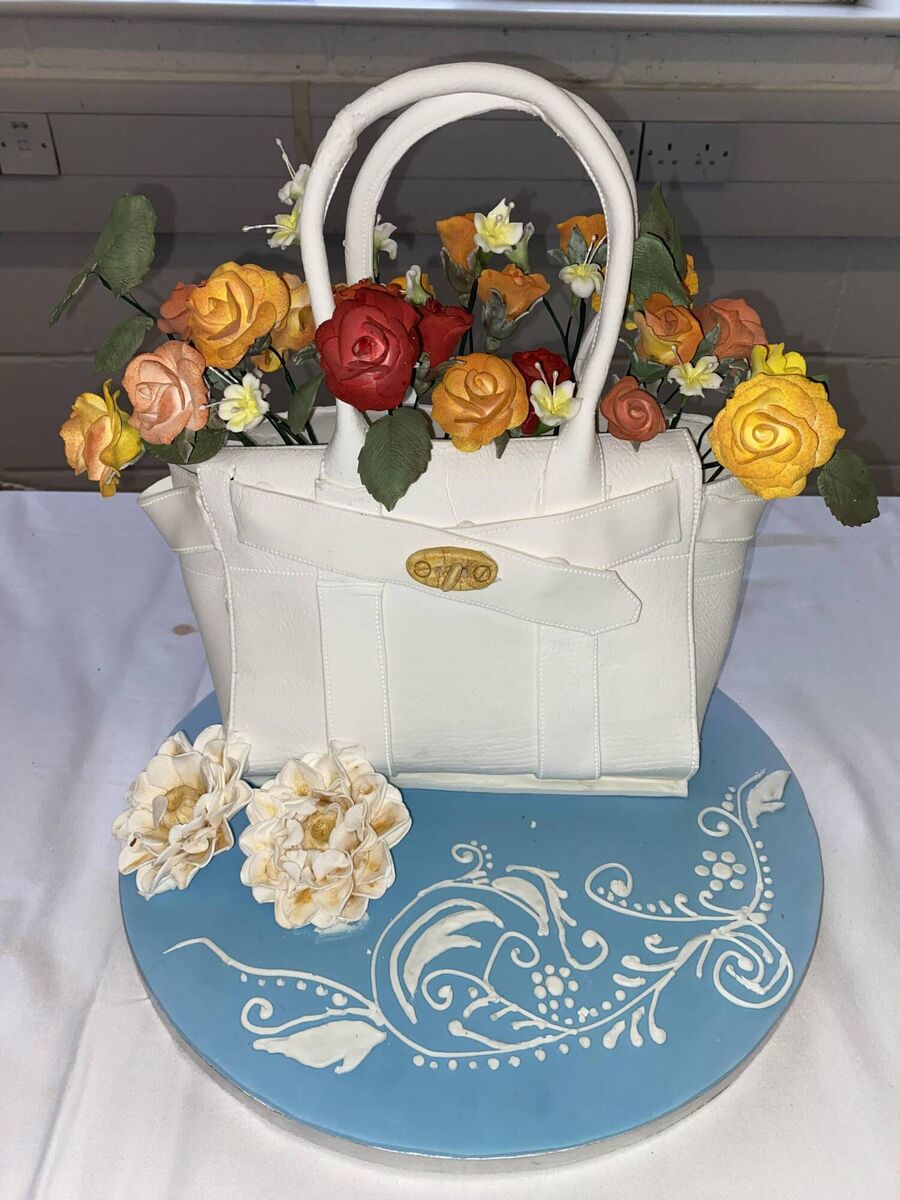 Pastillage handbag with flowers, also made during training.