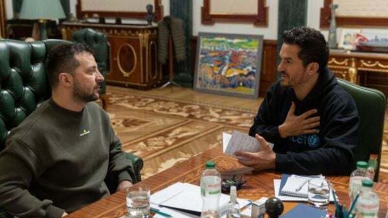 Orlando Bloom tells Zelenskiy stoicism of Ukraine is ‘awe-inspiring’ Orlando Bloom tells Zelenskiy stoicism of Ukraine is ‘awe-inspiring’