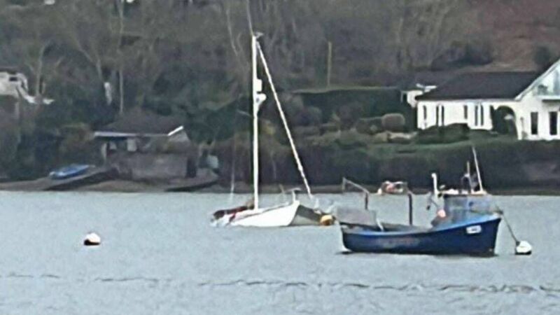 Sinking boat rescued at Crosshaven Sinking boat rescued at Crosshaven