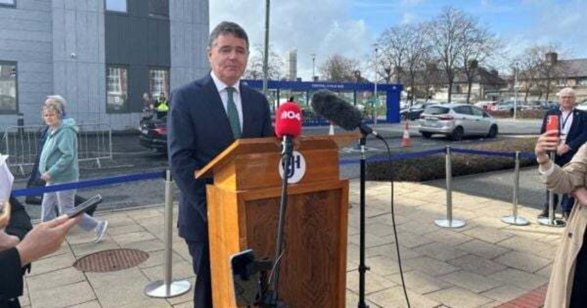 Paschal Donohoe says ECB's 2% inflation target is 'realistic and achievable' - Vimarsana News