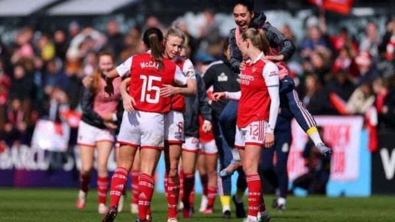 Katie McCabe strikes to earn Arsenal 2-1 WSL win over Man City
