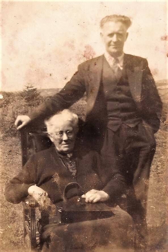  Dennie and his mum Judy.