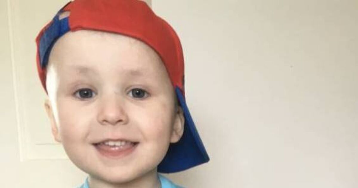 Ballincollig dad speaks of gratitude for people's support for 'our superhero' Dara - Vimarsana News
