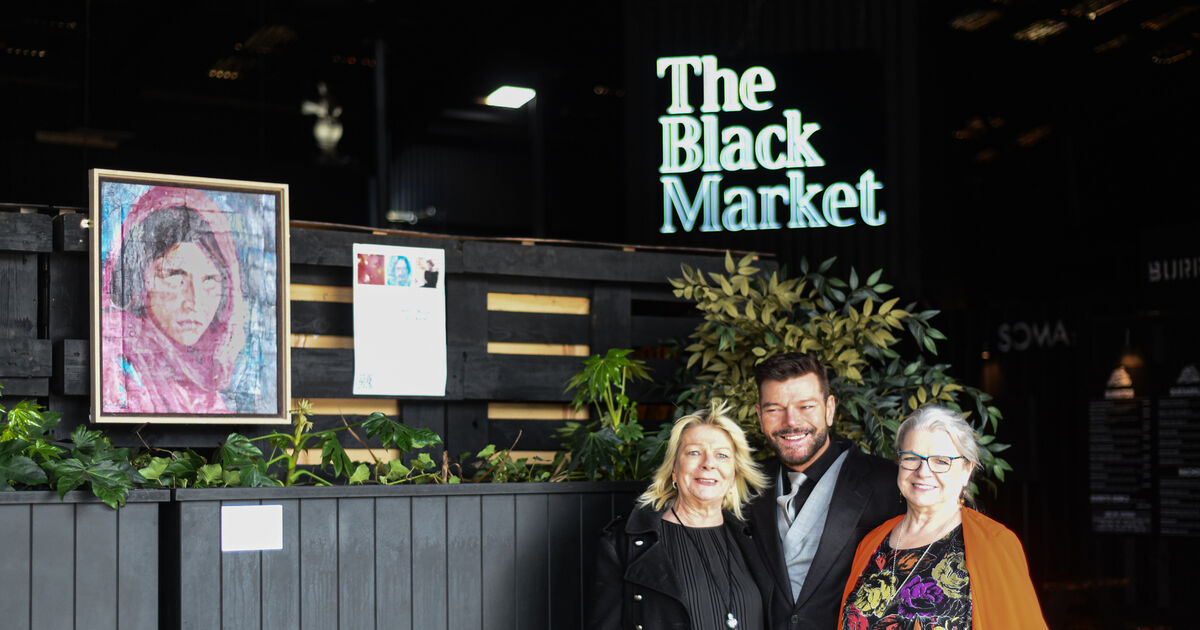 Three siblings host art exhibition at Cork city's Black Market - Vimarsana News