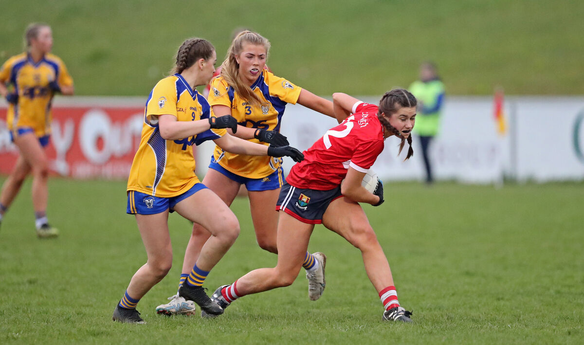 Niamh McNabola, Cork, evades Eimear Clune. Picture: Jim Coughlan Niamh McNabola, Cork, evades Eimear Clune. Picture: Jim Coughlan