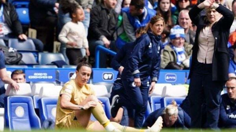 Lucy Bronze suffers knee injury in Barcelona’s Champions League win at Chelsea