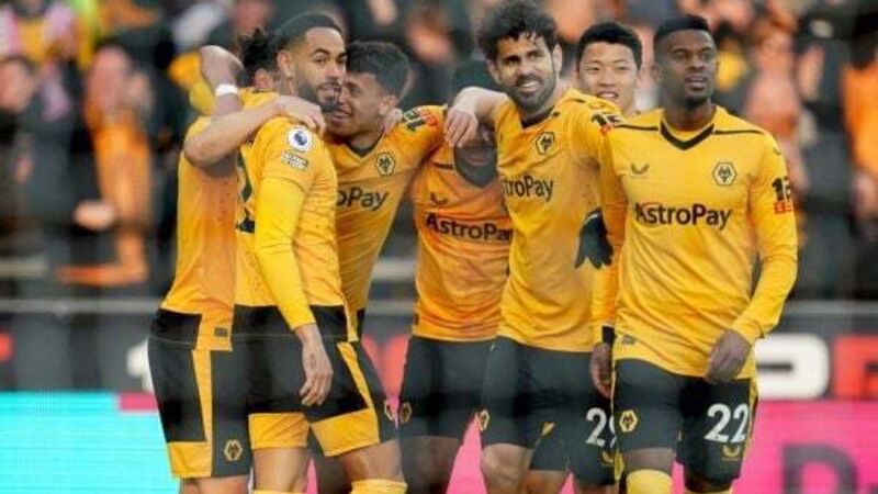 Wolves take big step towards safety with 2-0 win over Crystal Palace