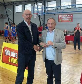 Cork Basketball: Francis O’Sullivan chairman of the CCBB presenting Seanie Murphy, Blue Demons, with his Hall of Fame award. Cork Basketball: Francis O’Sullivan chairman of the CCBB presenting Seanie Murphy, Blue Demons, with his Hall of Fame award.