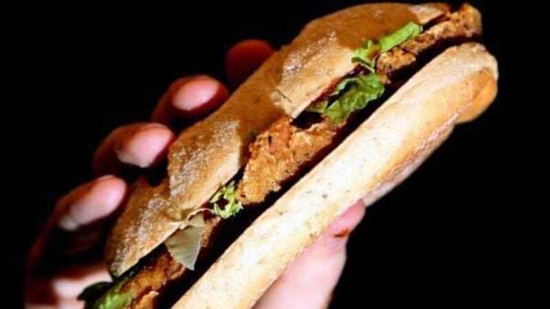 Laois man jailed for stealing €4.50 chicken roll and sausage roll valued at €1.90