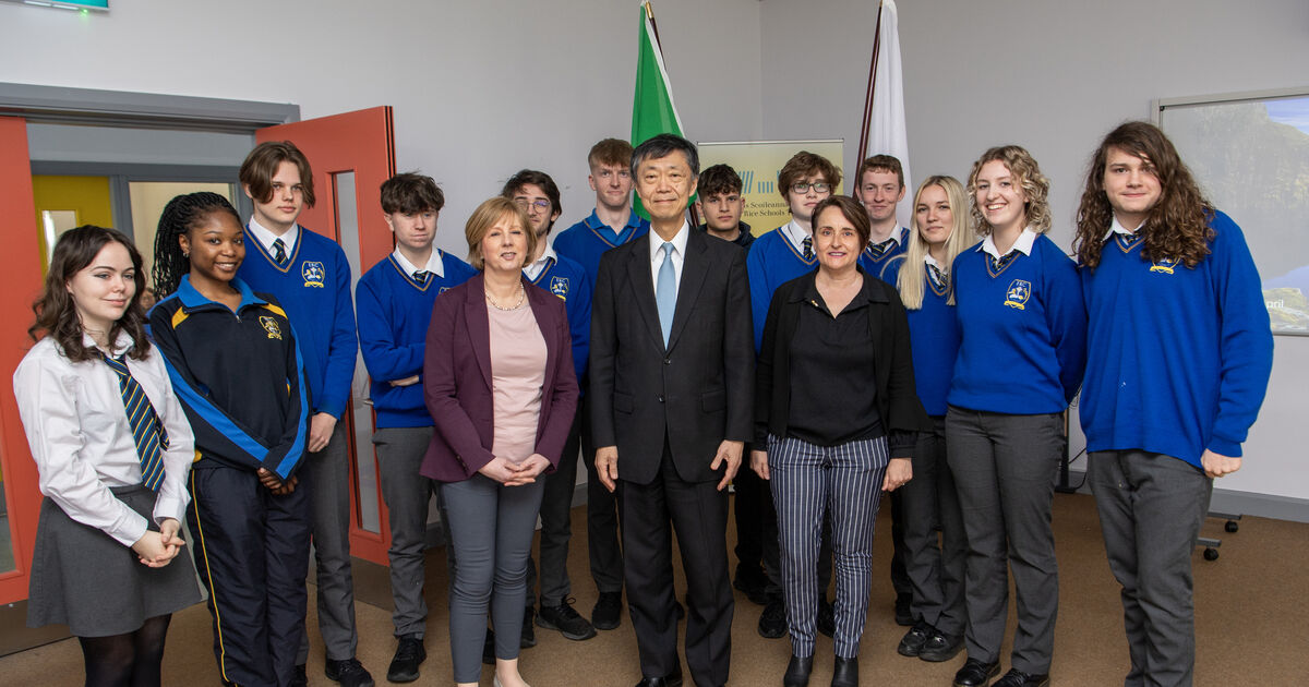 Japanese Ambassador to Ireland visits Cork secondary school - Vimarsana News