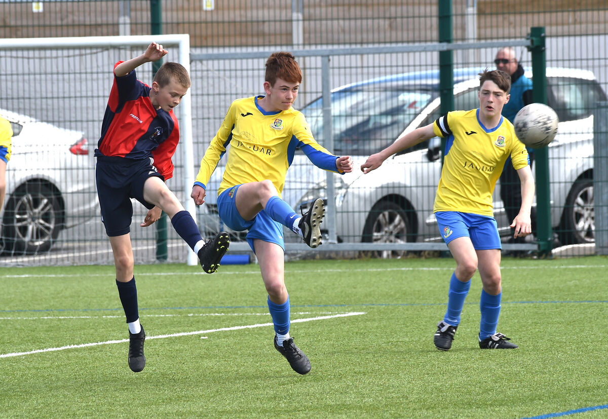  Jack Hayes, Lakewood Athletic and Jack Keane, Carrigaline United contest this ball. Picture: Dan Linehan