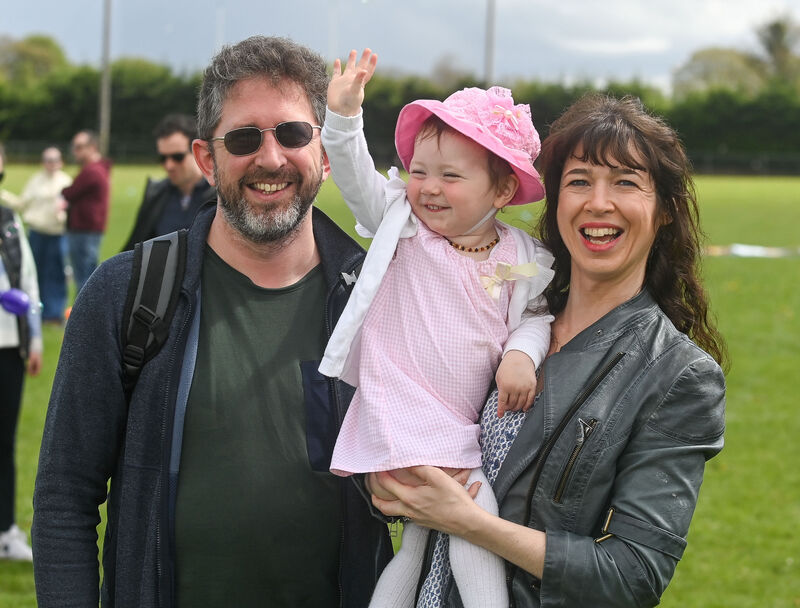  Barry, Farrah and Karina O'Sullivan from Fermoy, enjoying the sunshine at the Glanfest farmers' market and family fun day, at Glanworth GAA Club on Sunday.