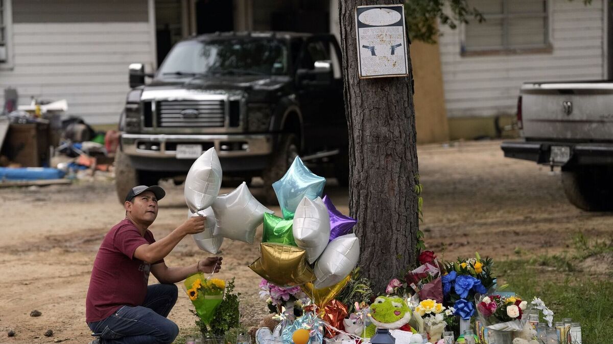 Texas police catch man accused of killing five of his neighbours