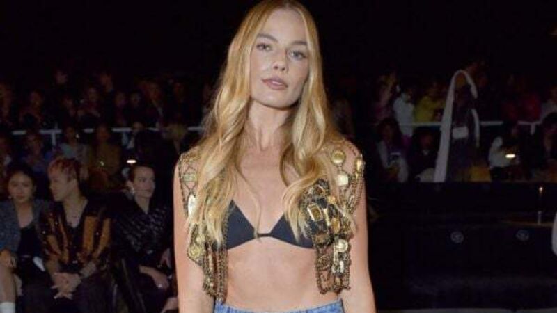Margot Robbie and Paris Hilton in front row for Chanel Cruise show Margot Robbie and Paris Hilton in front row for Chanel Cruise show