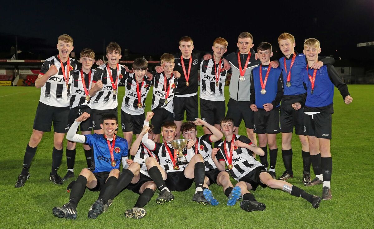  Midleton celebrate their win over Mallow United at Turner's Cross. Picture: Jim Coughlan