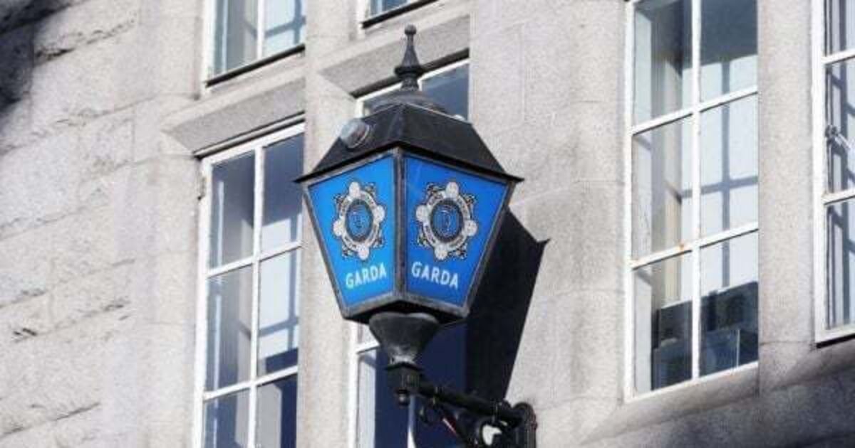 Man held by gardaí over €69,000 drugs seized in his bedroom - Vimarsana News