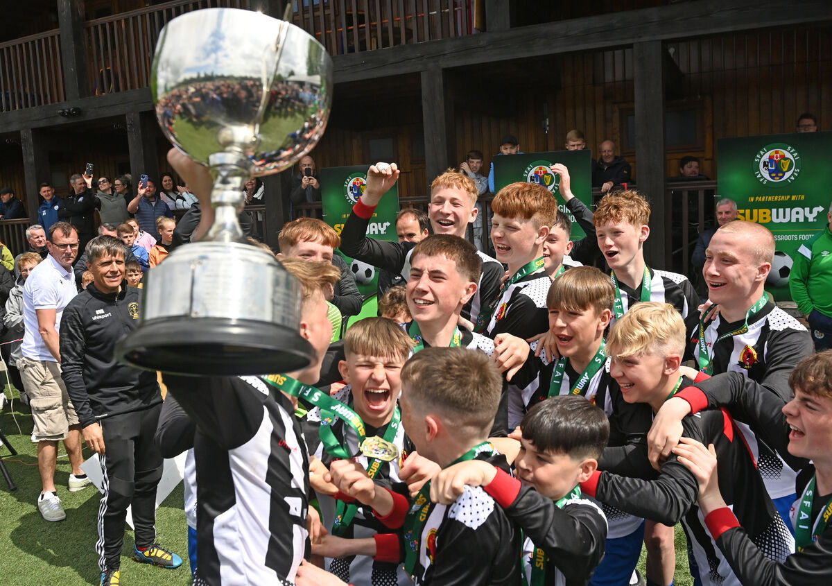 Midleton captain Charlie McCarthy and players celebrate. Picture: Eddie O'Hare Midleton captain Charlie McCarthy and players celebrate. Picture: Eddie O'Hare