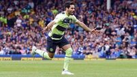 Ilkay Gundogan at the double as Manchester City maintain march toward title