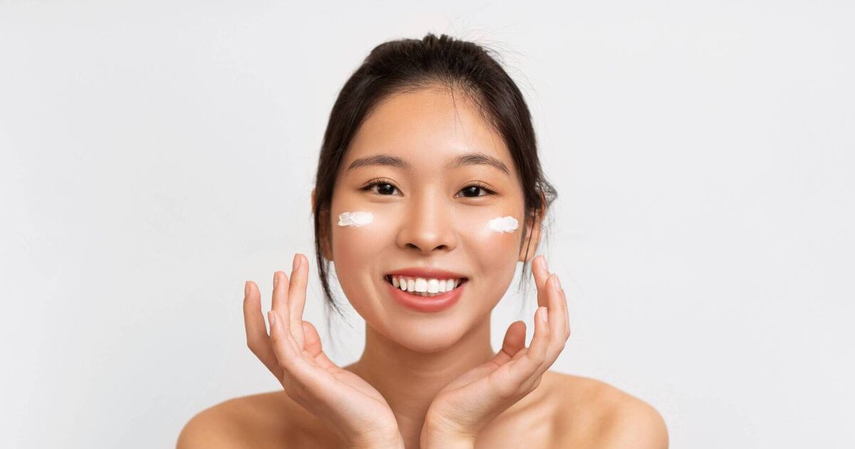 11 lightweight SPFs your skin will love... - Vimarsana News