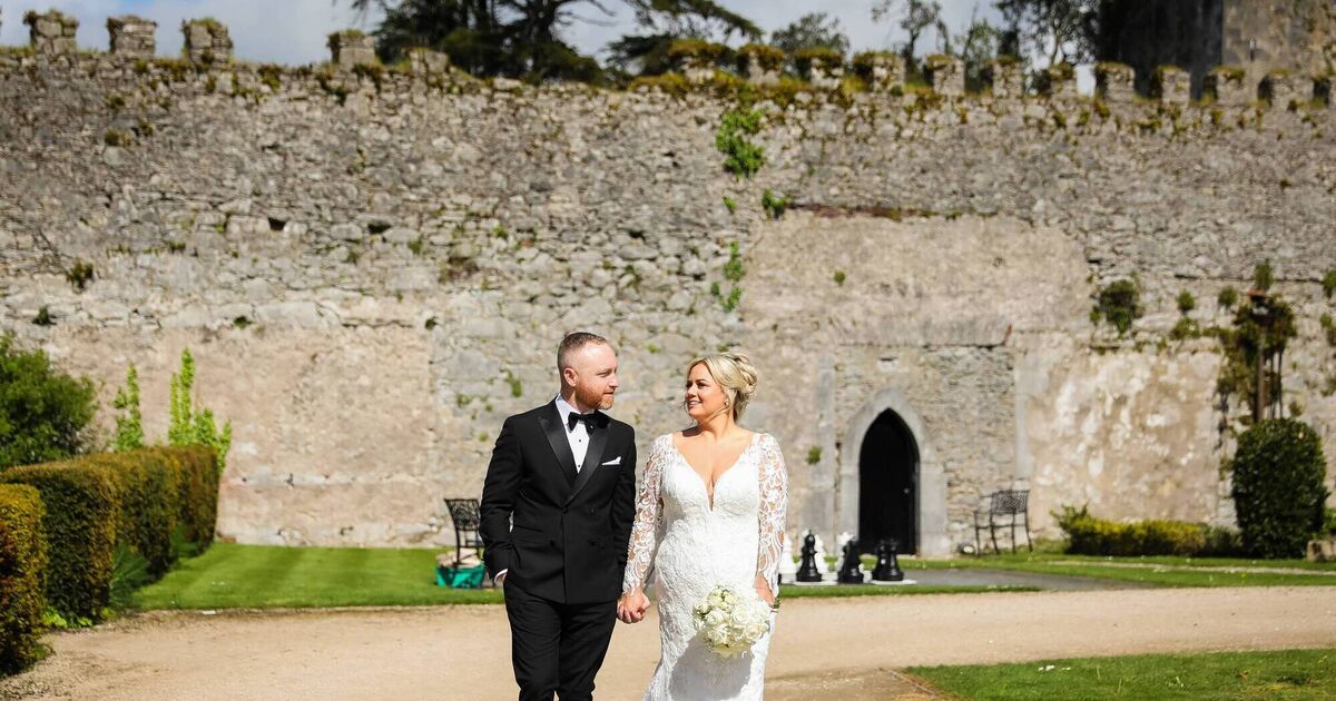 Wedding of the Week: Cork couple who grew up just five doors apart marry - Vimarsana News