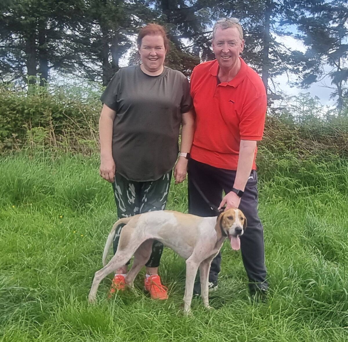 Trina and Ken Long of Southern/Carrigaline Harriers with Blue Daisy winner of the Senior Maiden International at Carrig na bhFear. 