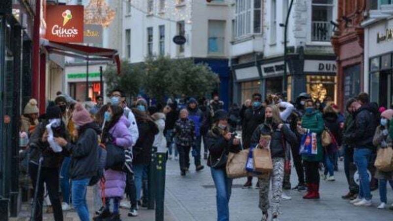 Volume of retail sales increase by 2.8% in April
