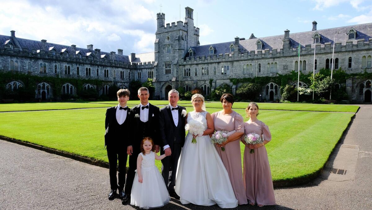 Karen’s best friend of 30 years, Margaret Crean, was maid of honour, bridesmaid was niece Aideen Roche and Martin’s goddaughter Ellie Crowley was flower girl. Karen’s Brother Ian was best man, son Dara was groomsman and Karen’s nephew Ciaran acted as usher on the day.