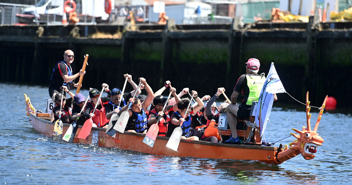 Spectators line quays to cheer on participants in Ocean to City race - Vimarsana News