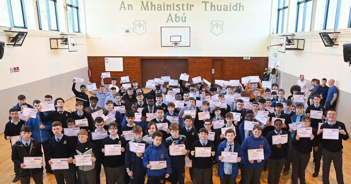 Cork city secondary students complete CPR Training for School programme - Vimarsana News