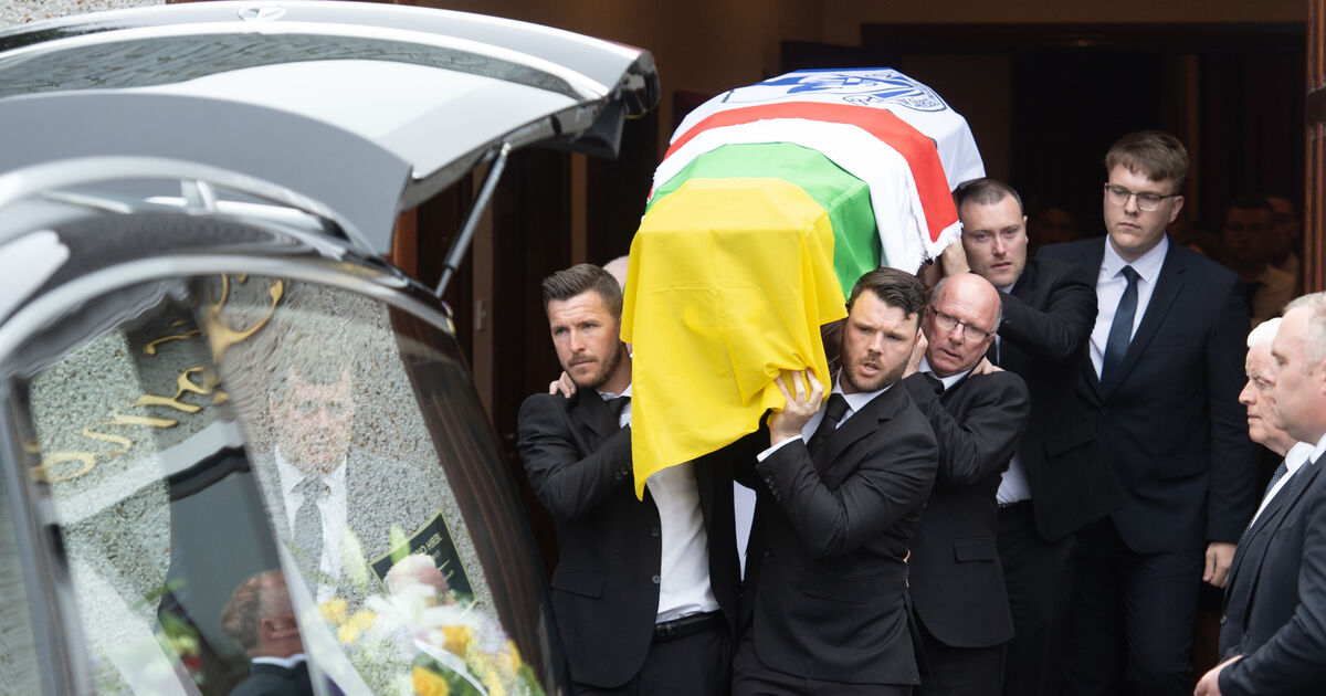 PICTURES: Roads lined with mourners as Cork says farewell to Teddy Mac - Vimarsana News