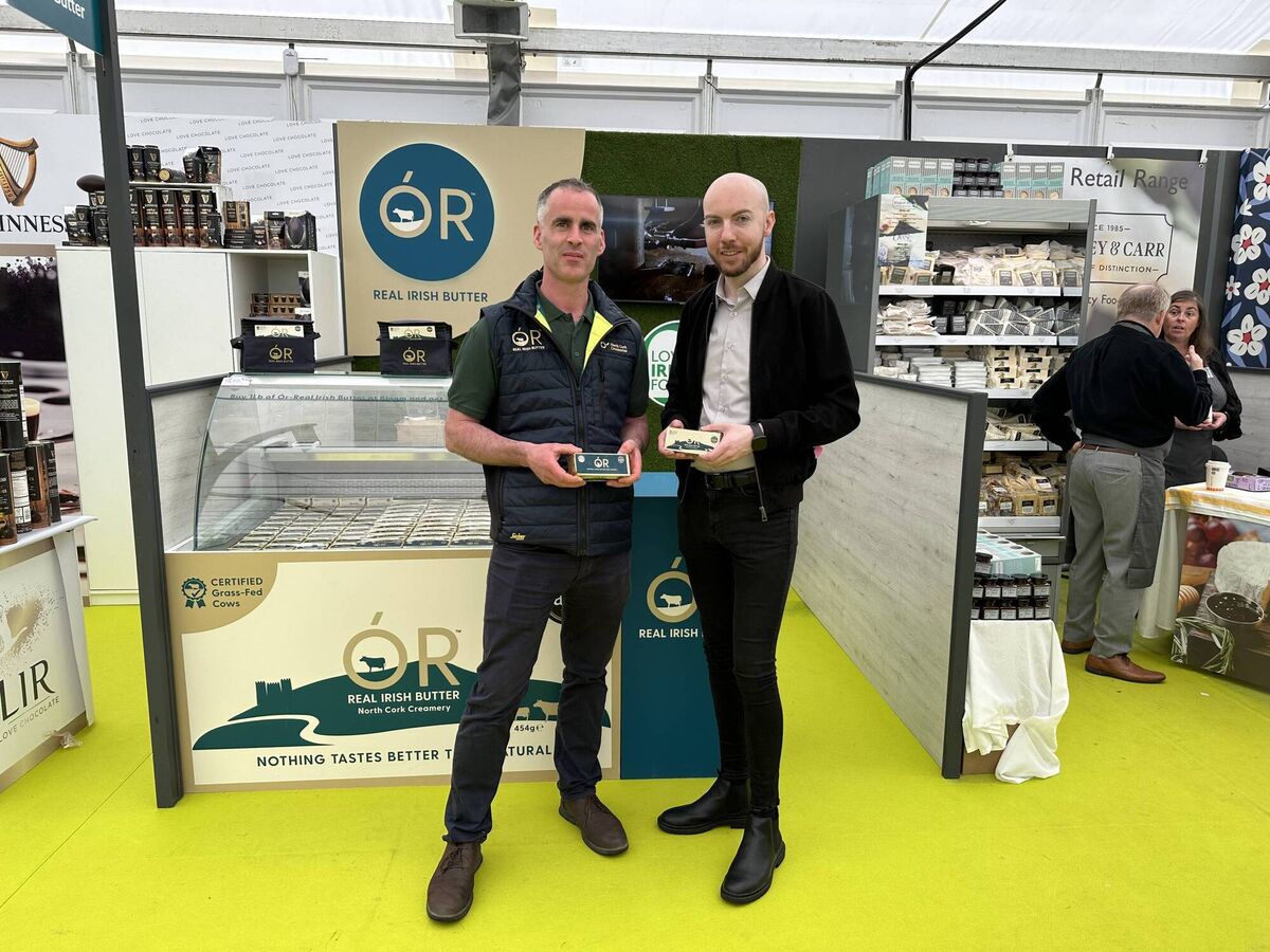 Ór-Real Irish Butter has signed a new deal with the supermarket giant Tesco. Pictured are Stephen Daly, Commercial Manager, North Cork Creameries and Michael Conway, Buying Manager Dairy, Tesco Ireland.