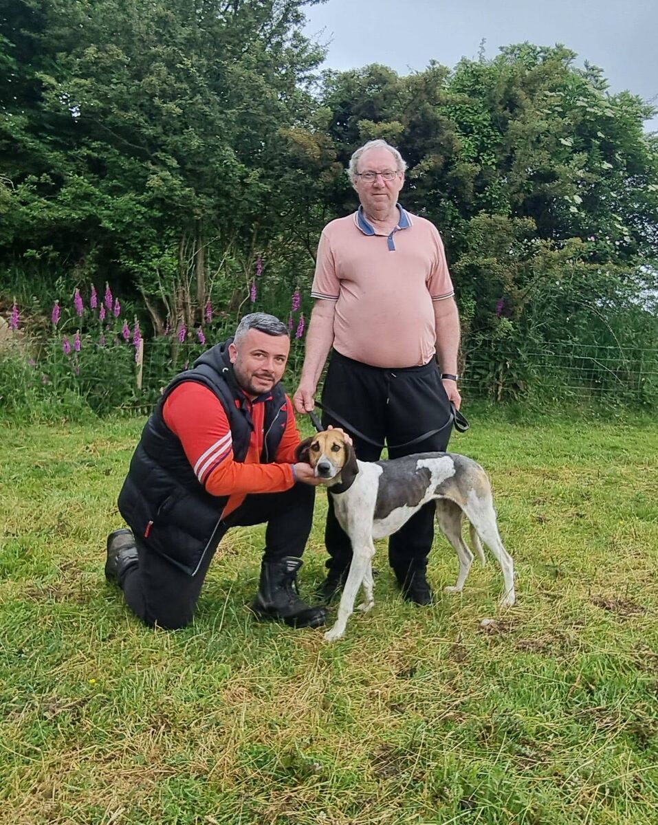 Donie O'Donovan (right) and Mark Lynch with Little Miss of Griffin United winner of the Sean Walsh Memorial Senior Draghunt at Loughane.