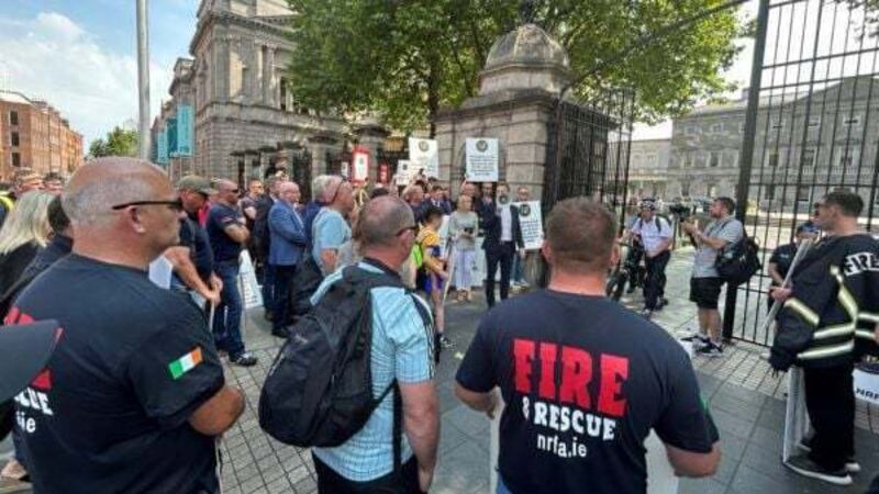 Minister handed pager device used by on-call firefighters during Dáil ‘stunt’