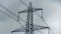 Hundreds without power after lightning strikes cause disruptions to network