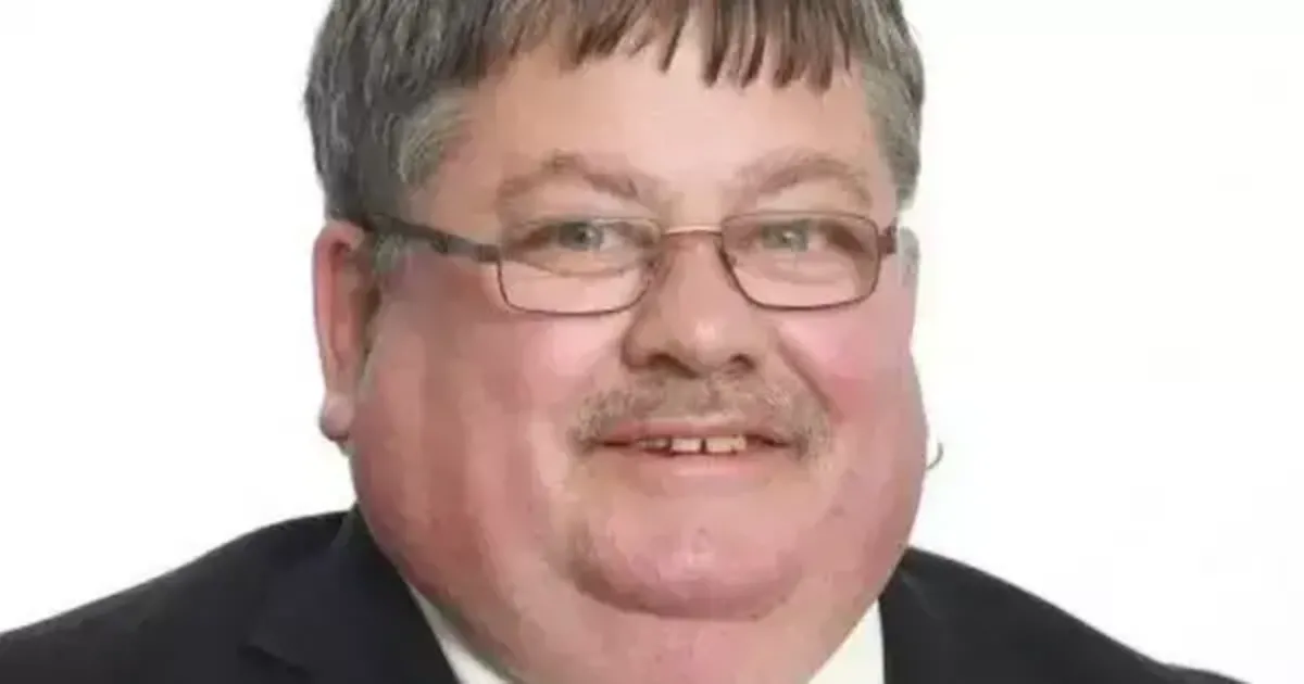 Former DUP councillor avoids jail in child sex case - Vimarsana News