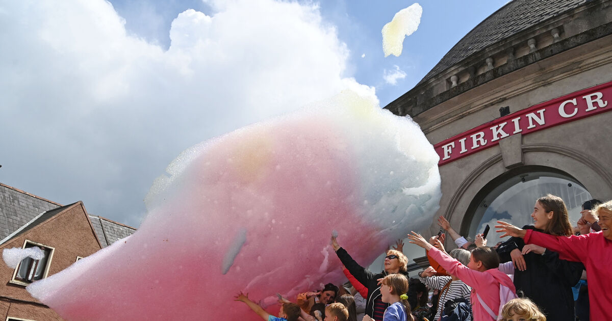 WATCH: Cork street taken over by foam for Cork Midsummer Festival - Vimarsana News